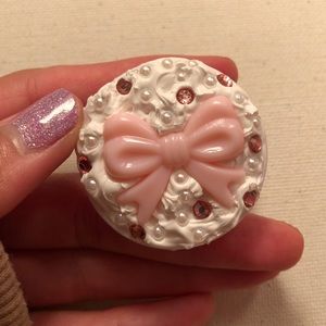 Decided phone grip pop socket